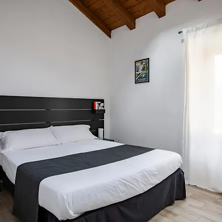 La Casa Del Sarto - Rooms And Apartments Lecco Exterior photo
